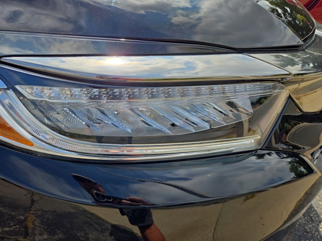 Used 2021 Honda HR-V Touring image 22