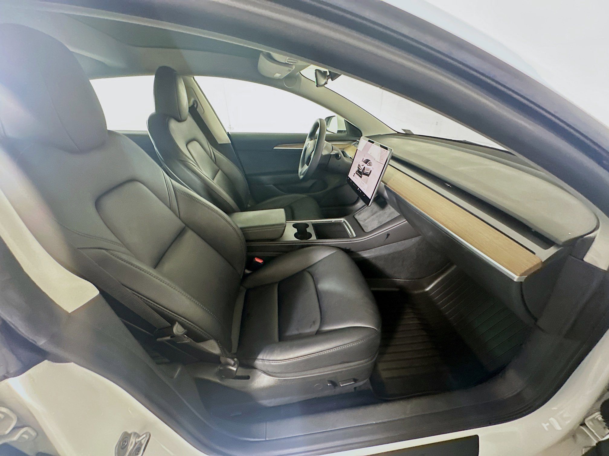 Used 2023 Tesla Model 3 Standard Range RWD image 32