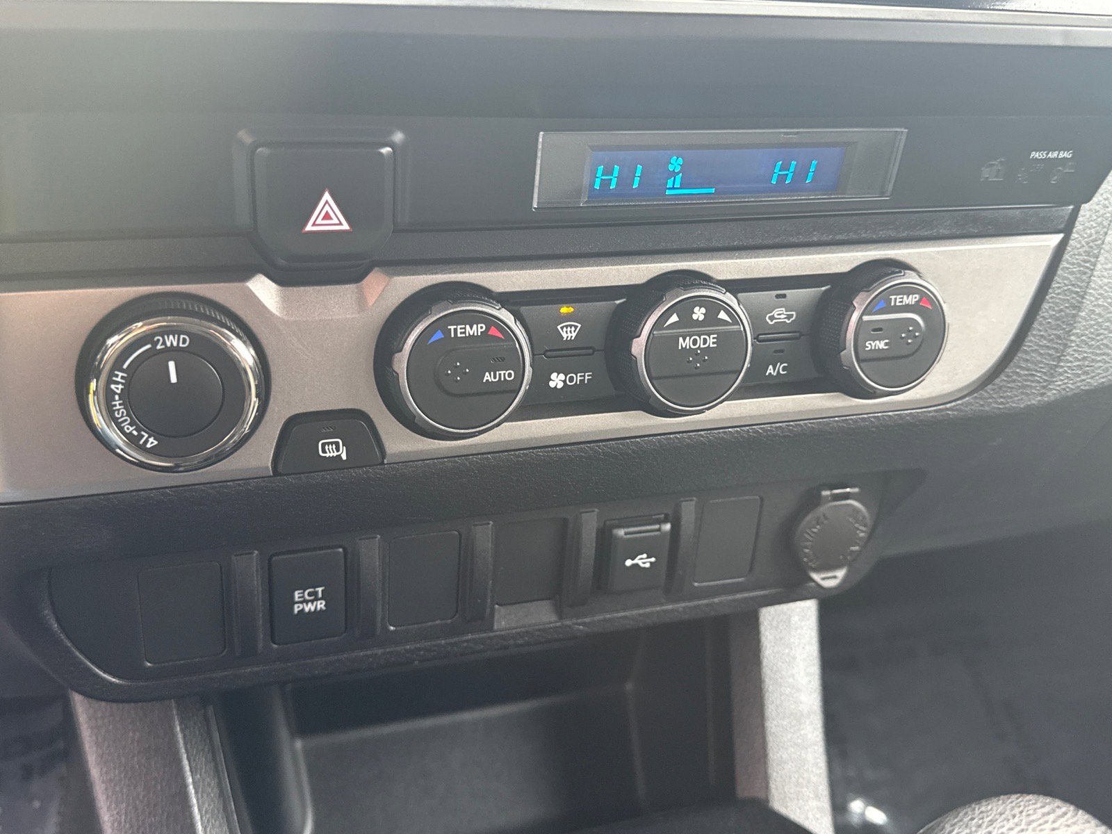 Used 2021 Toyota Tacoma SR image 12