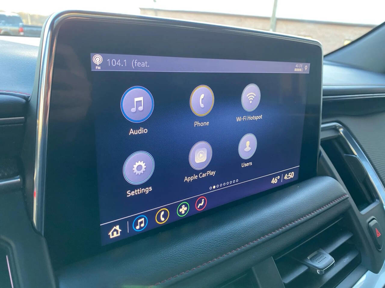 Used 2021 Chevrolet Suburban RST w/ Luxury Package image 19