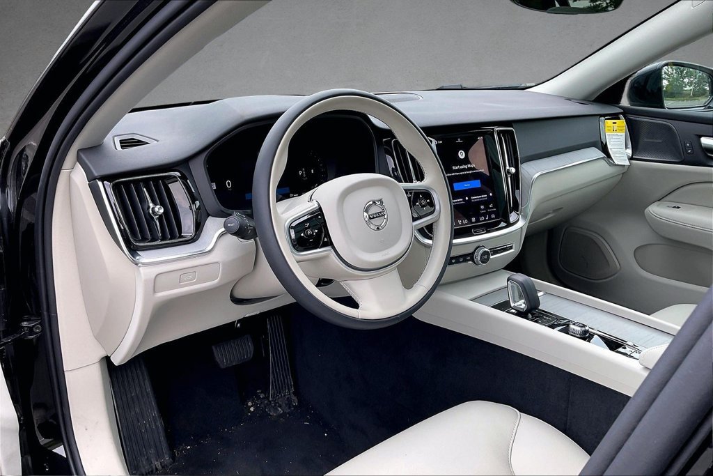 New 2026 Volvo V60 B5 Cross Country Plus w/ Protection Package Premier AWD/4WD image 8
