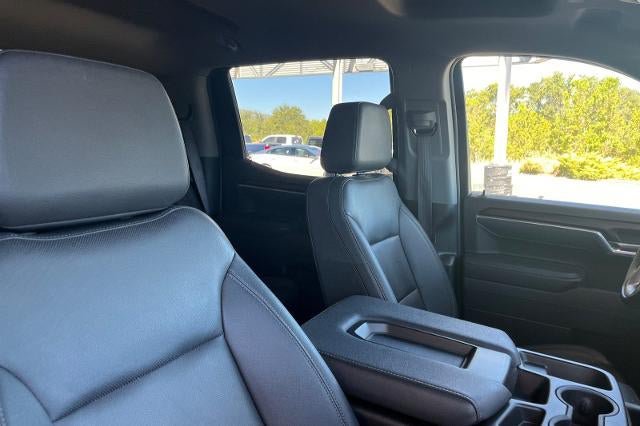 Used 2025 GMC Sierra 1500 SLT AWD/4WD image 24