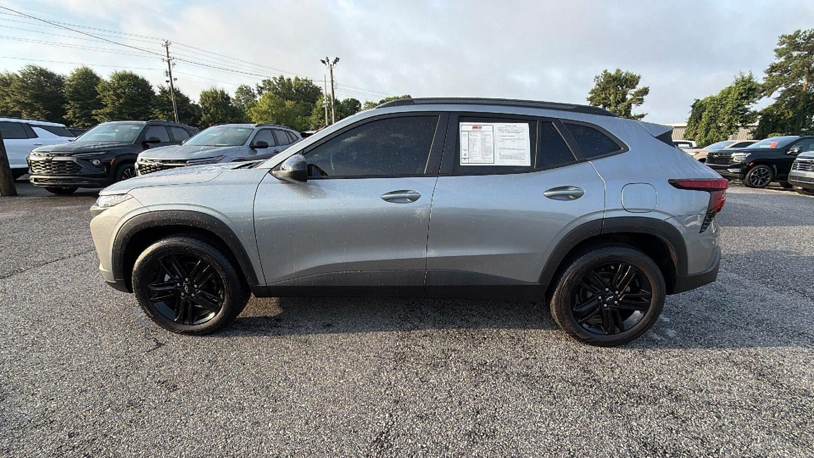 Used 2025 Chevrolet Trax ACTIV w/ Driver Confidence Package FWD image 10