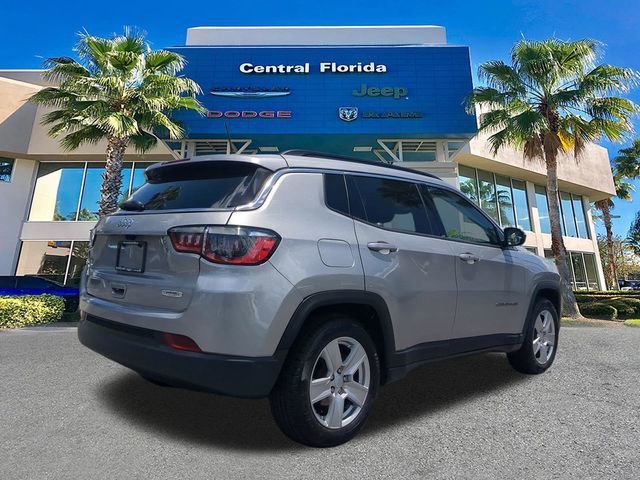 Used 2022 Jeep Compass Latitude FWD image 5