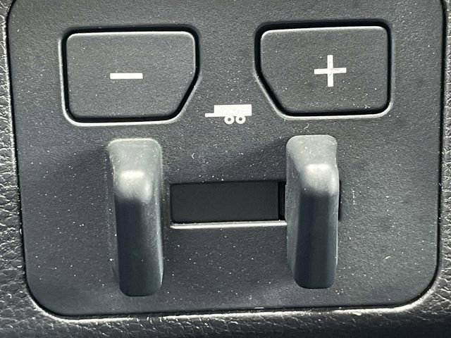 Used 2026 Toyota Tundra SR5 w/ SR5 Premium Package AWD/4WD image 24