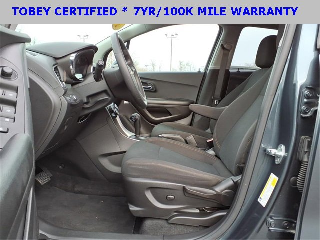 Used 2021 Chevrolet Trax LS w/ Tint and Cruise Package image 13