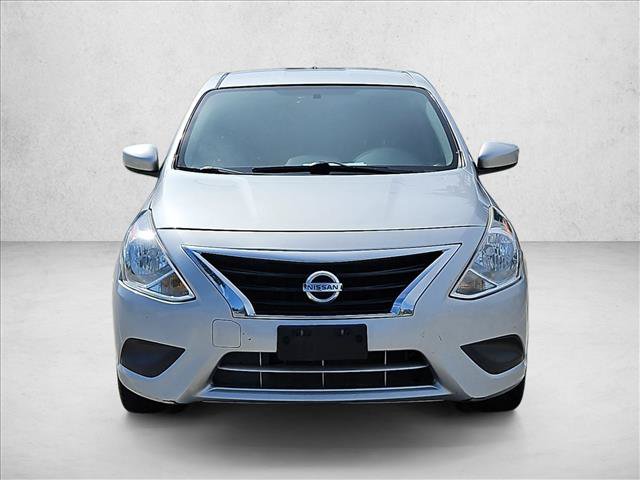 Used 2018 Nissan Versa SV FWD image 2