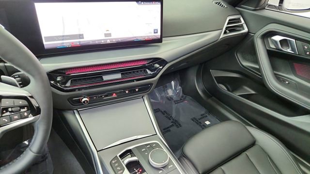 Used 2025 BMW 230i xDrive Coupe w/ Premium Package image 39