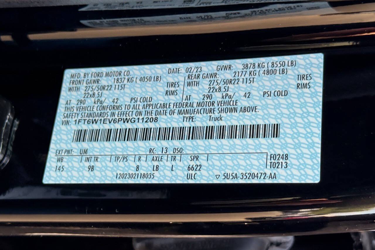 Used 2023 Ford F150 Lightning Platinum AWD/4WD image 32