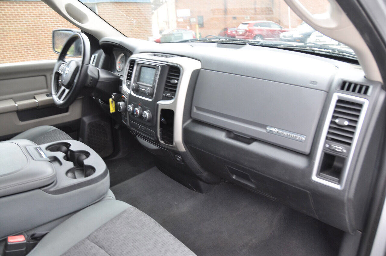 Used 2016 RAM 1500 Big Horn image 26