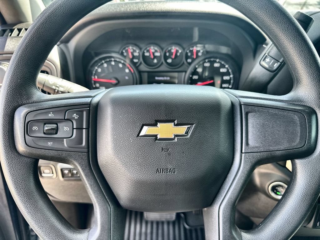 Used 2025 Chevrolet Silverado 2500 Custom w/ Custom Value Package AWD/4WD image 12
