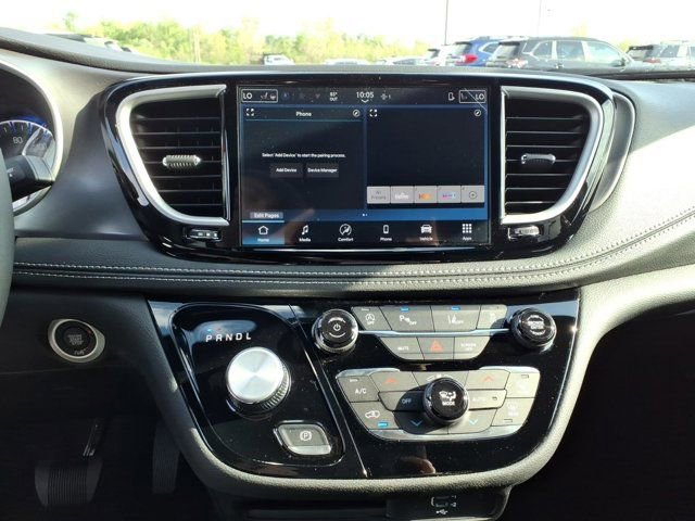 New 2026 Chrysler Pacifica Select AWD/4WD image 7