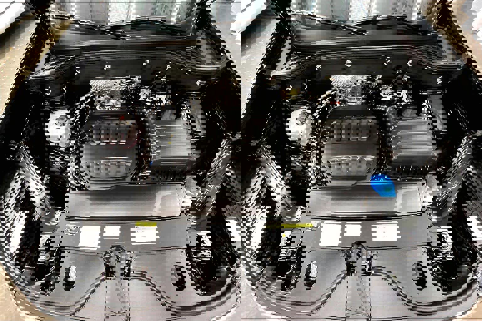 Used 2025 Volkswagen Atlas SE w/ Black Wheel Package image 13