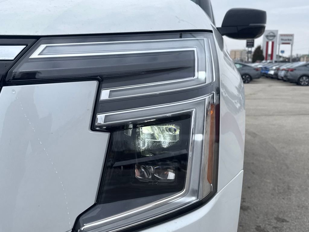 New 2026 Nissan Armada SL w/ Captain's Chari Seat Package image 10