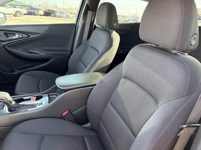 Used 2025 Chevrolet Malibu LS image 21