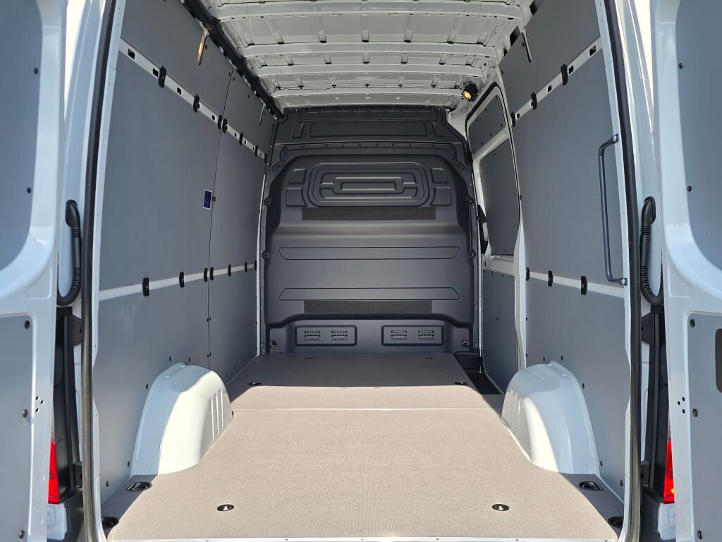 New 2025 Mercedes-Benz Sprinter 2500 image 6