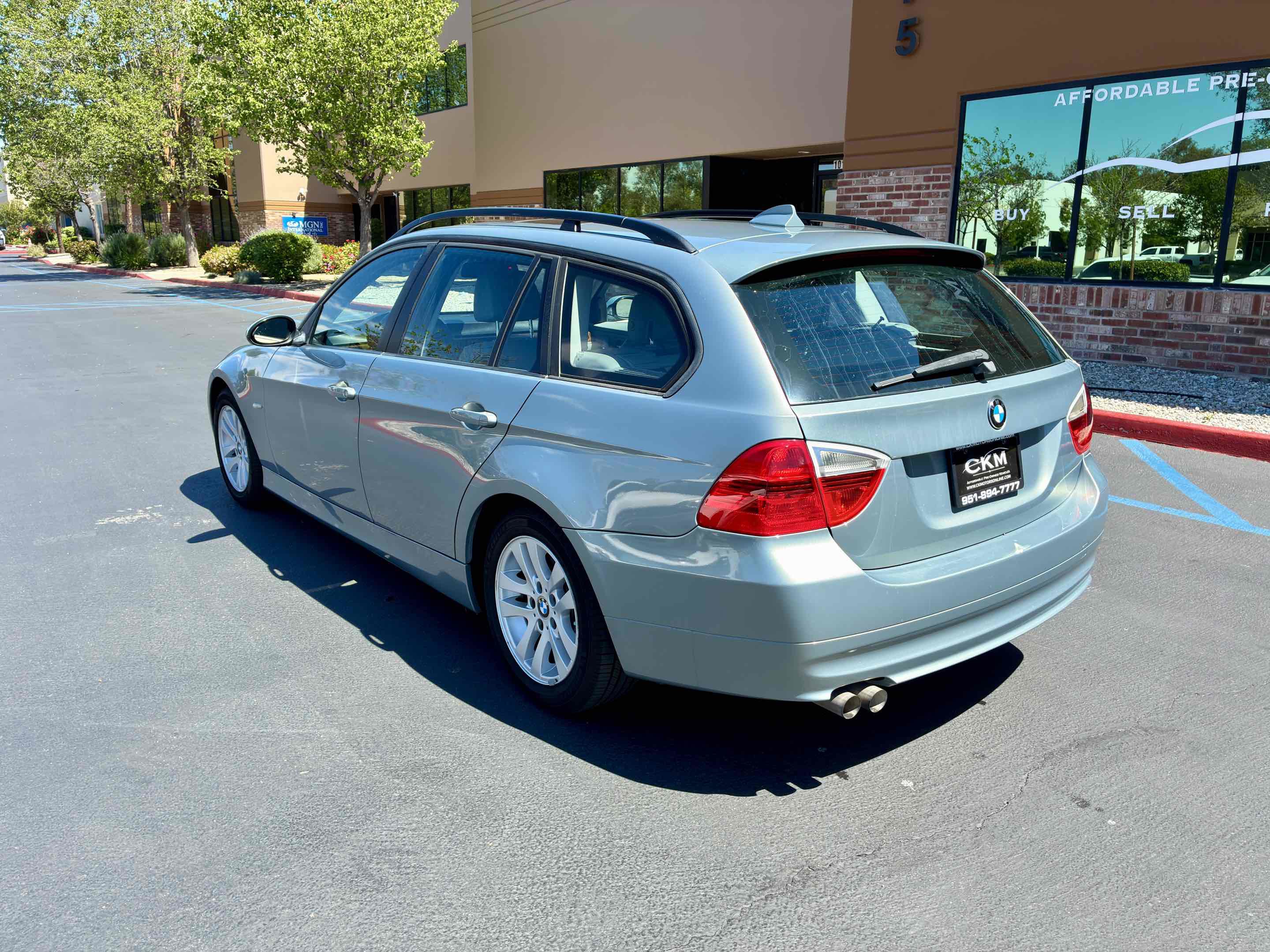 Used 2007 BMW 328i Wagon RWD image 10