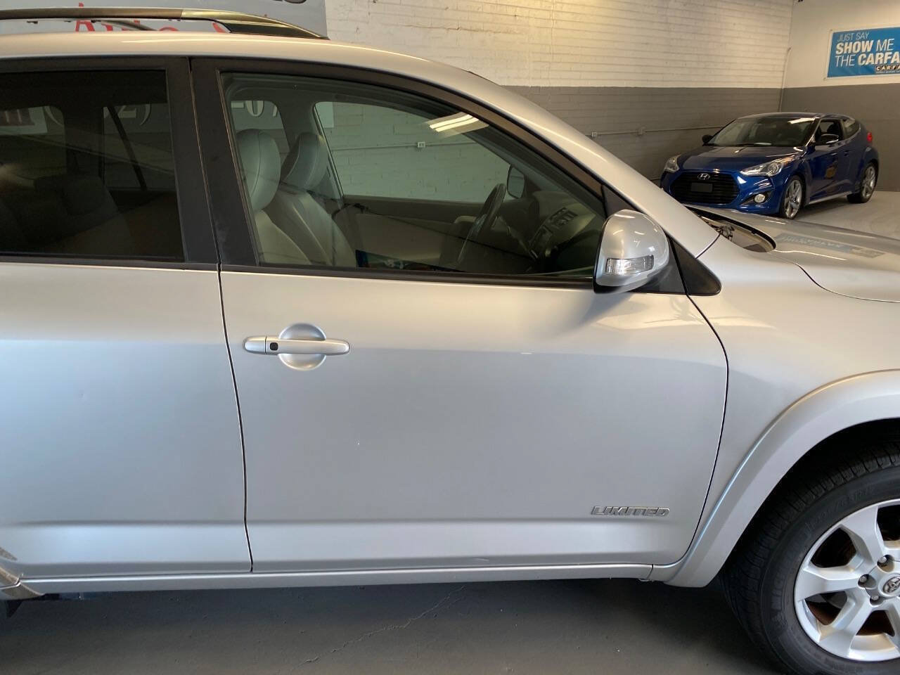Used 2010 Toyota RAV4 Limited FWD image 14