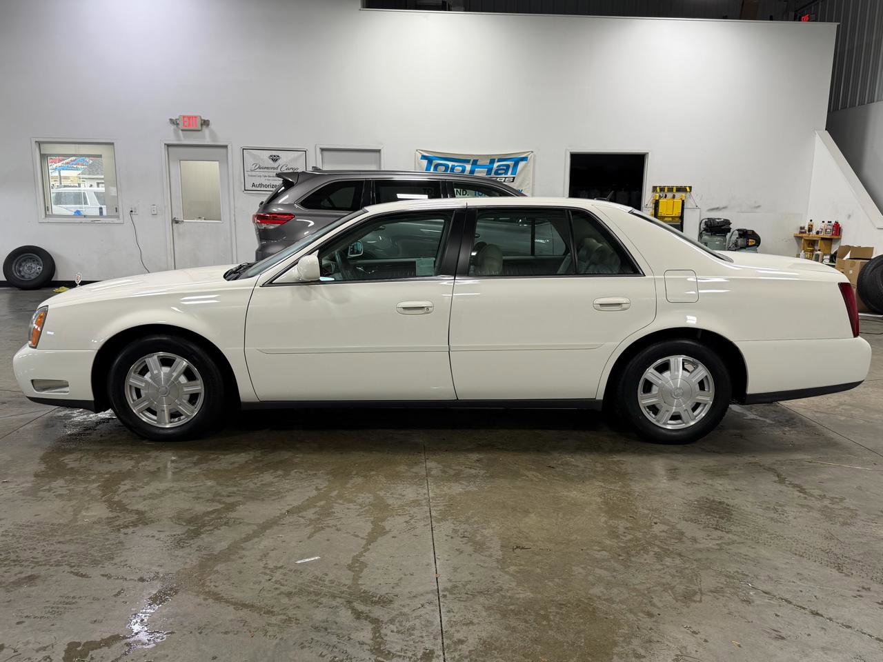 Used 2005 Cadillac De Ville Premium FWD image 39