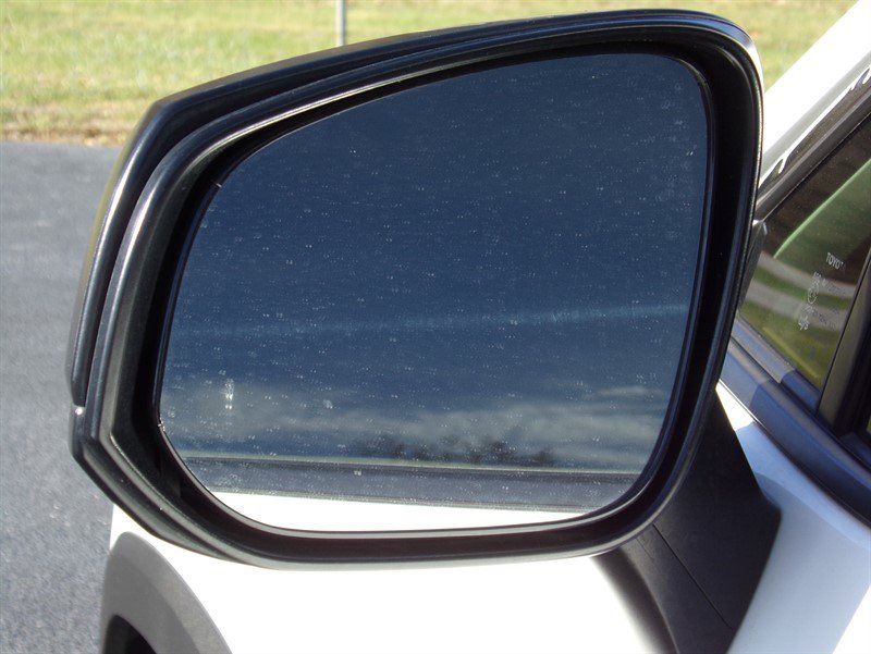 Used 2019 Toyota RAV4 LE AWD/4WD image 12