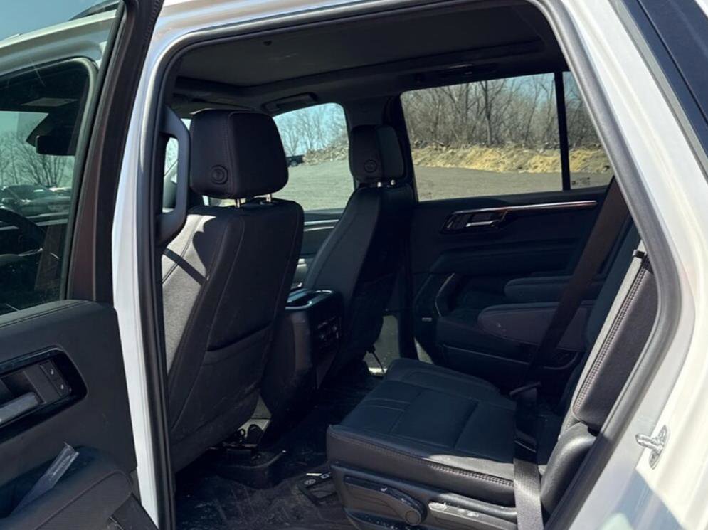 Used 2025 Chevrolet Tahoe RST w/ Comfort Package image 7