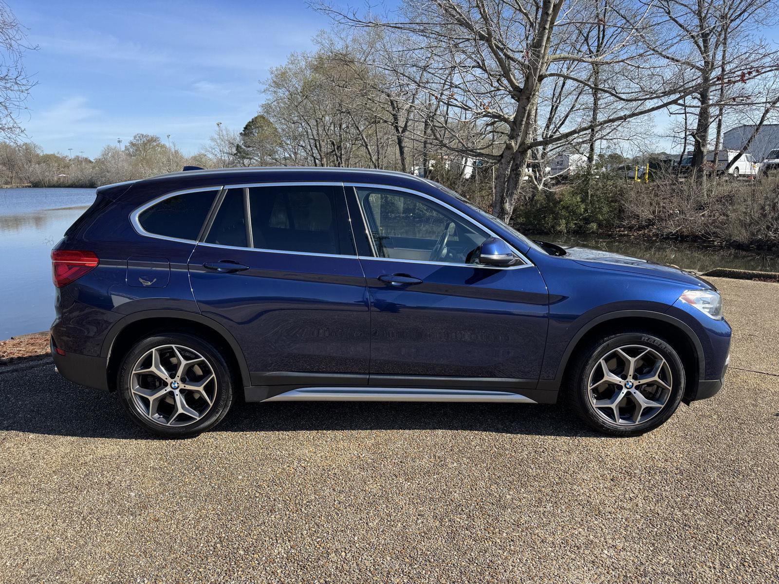 Used 2018 BMW X1 sDrive28i w/ Convenience Package image 3