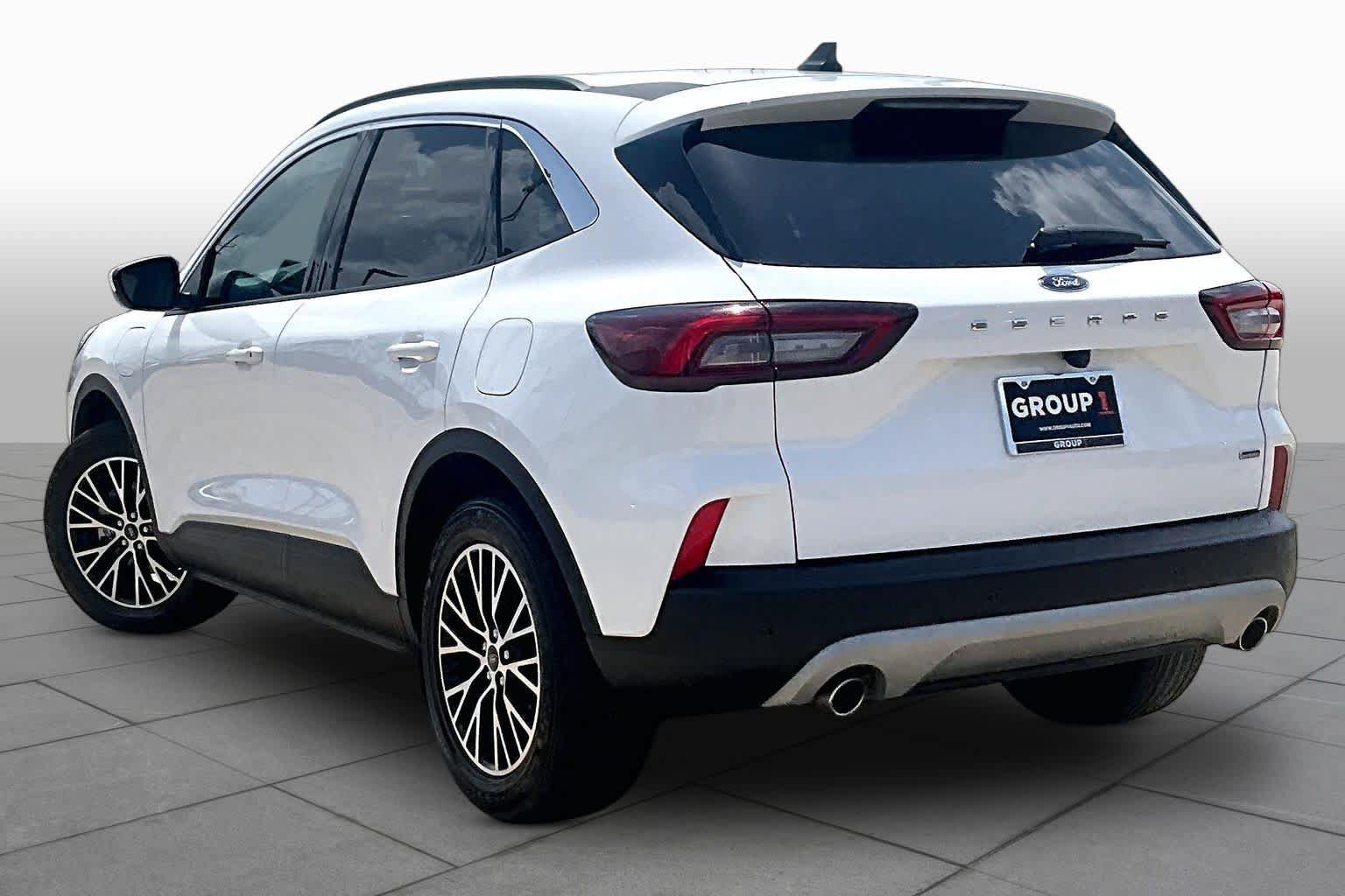 Used 2023 Ford Escape SE FWD image 12