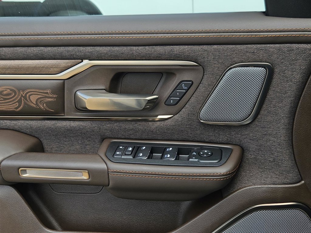 Used 2026 RAM 1500 Limited AWD/4WD image 12