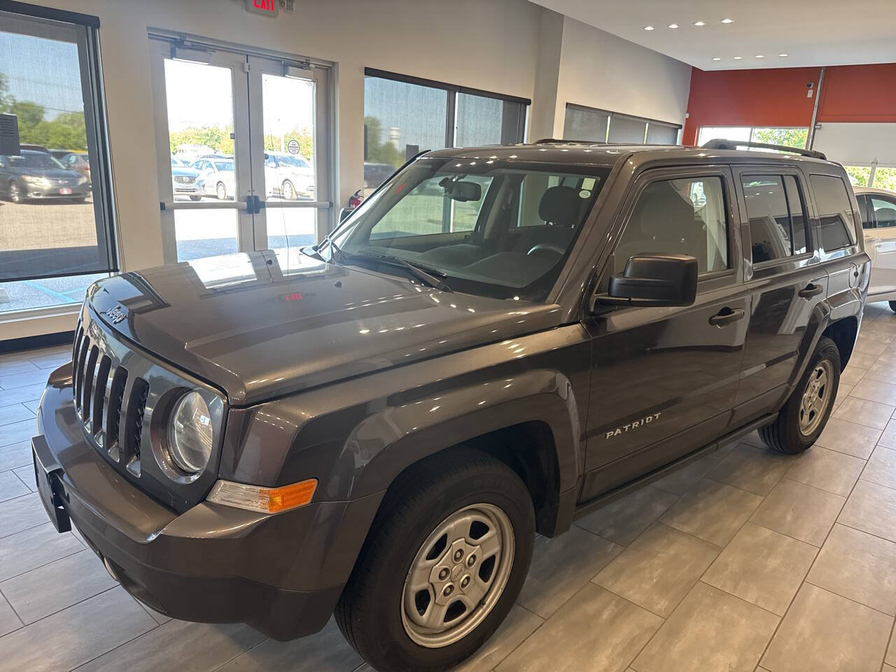 Used 2016 Jeep Patriot Sport FWD image 9