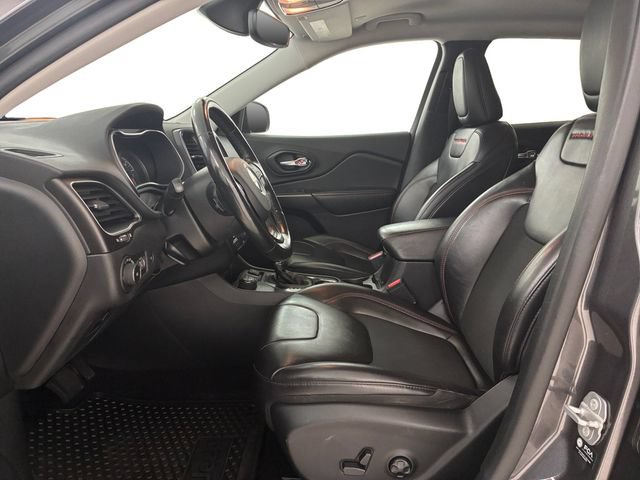 Used 2021 Jeep Cherokee Trailhawk w/ Comfort/Convenience Group AWD/4WD image 12