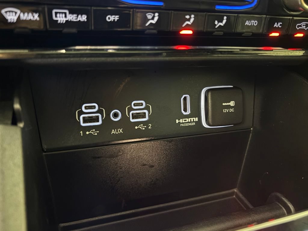 Used 2023 Jeep Grand Cherokee Summit AWD/4WD image 37