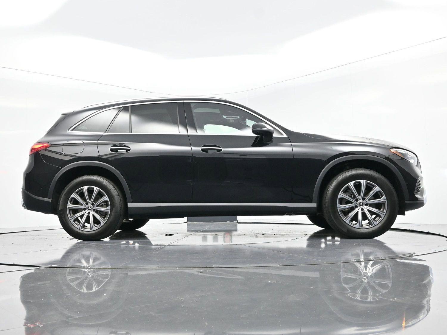 Used 2024 Mercedes-Benz GLC 300 4MATIC image 47