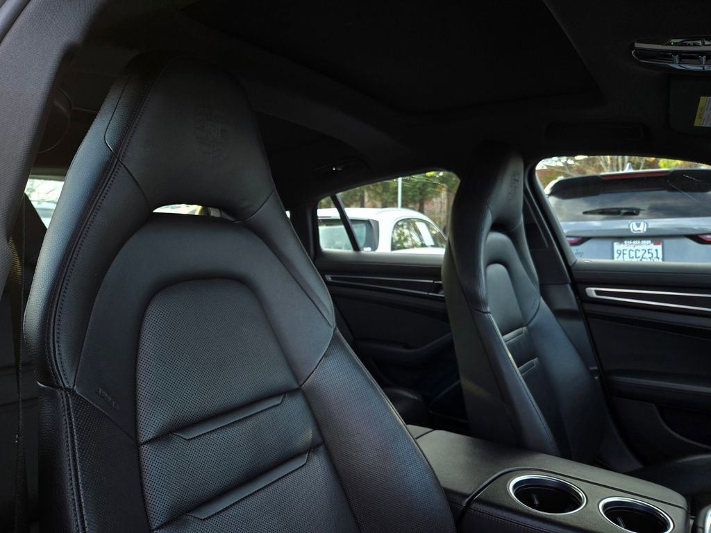 Used 2023 Porsche Panamera Platinum Edition RWD image 43