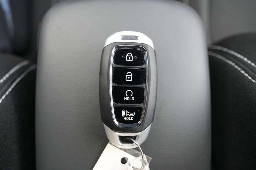 Certified 2026 Hyundai Venue SEL FWD image 36