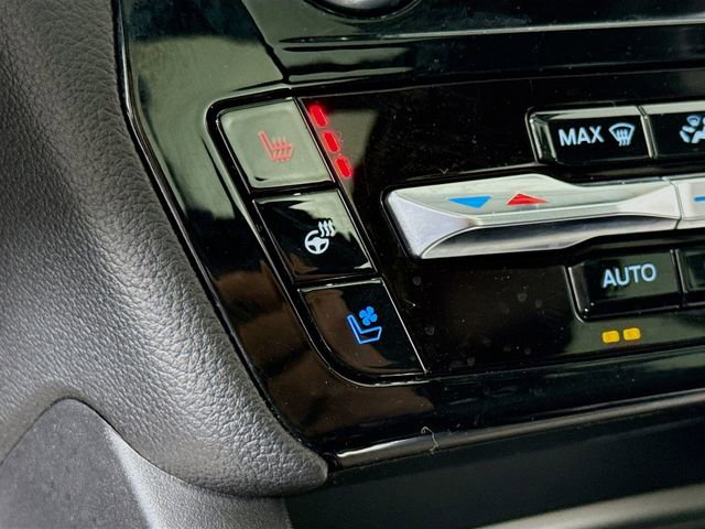 Used 2022 Ford Explorer Limited w/ Equipment Group 301A image 21