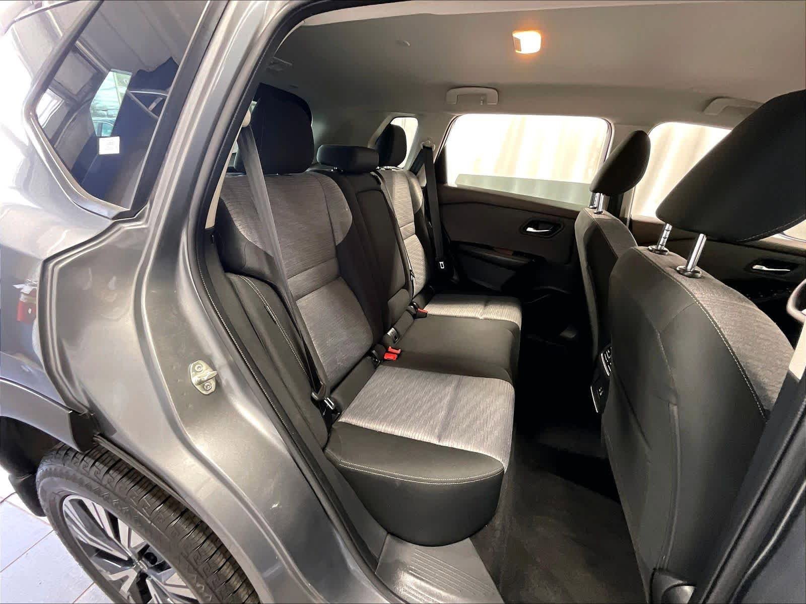 Certified 2023 Nissan Rogue SV AWD/4WD image 16
