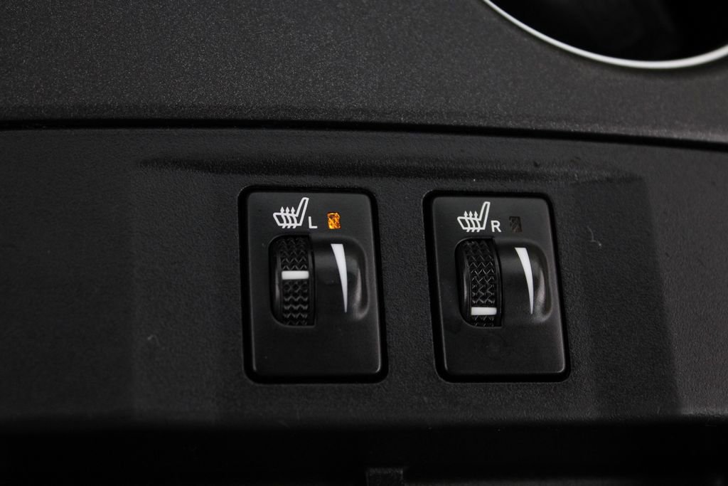 Used 2017 Toyota Camry XLE w/ Moonroof Package image 23