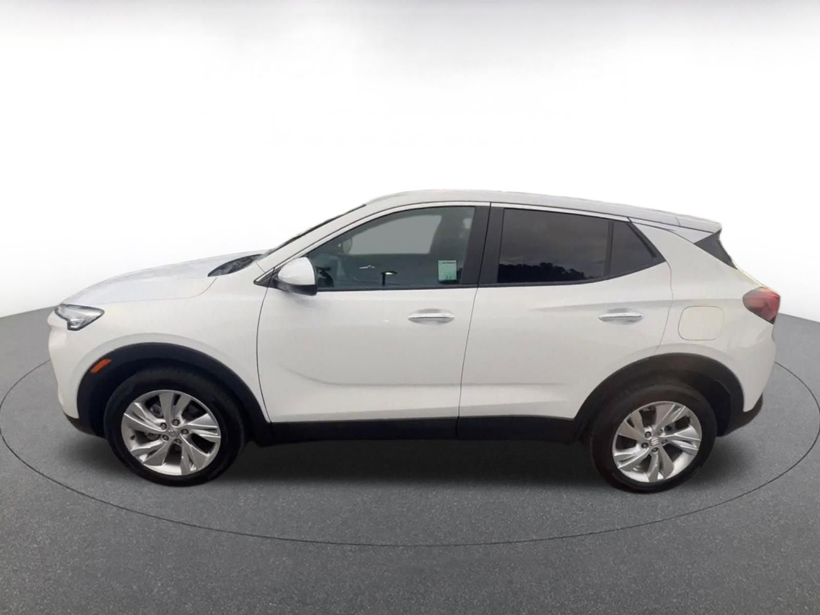 Used 2025 Buick Encore GX Preferred image 9