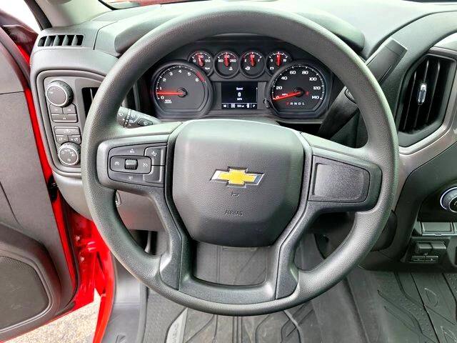 Used 2025 Chevrolet Silverado 2500 Custom image 28