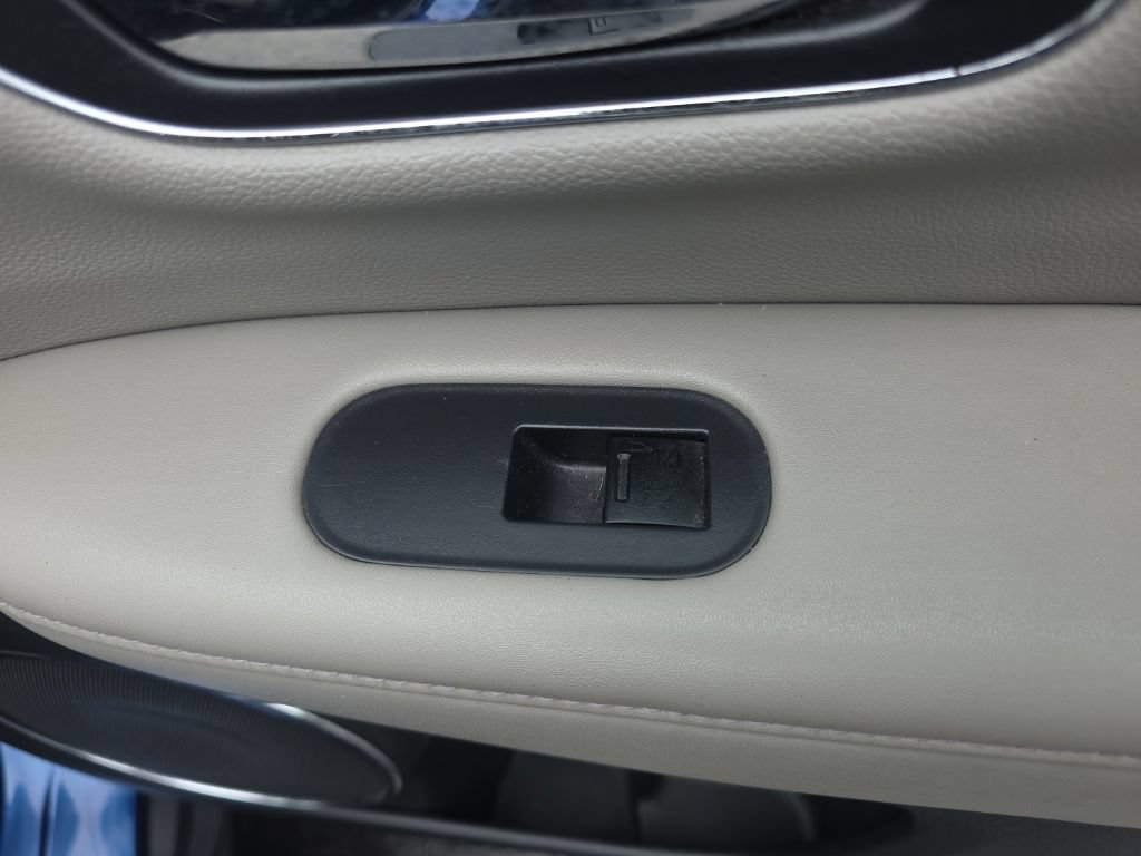 Used 2017 Honda HR-V EX-L image 31