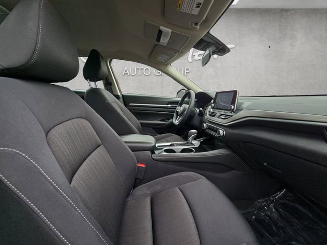 Used 2023 Nissan Altima 2.5 SV FWD image 24