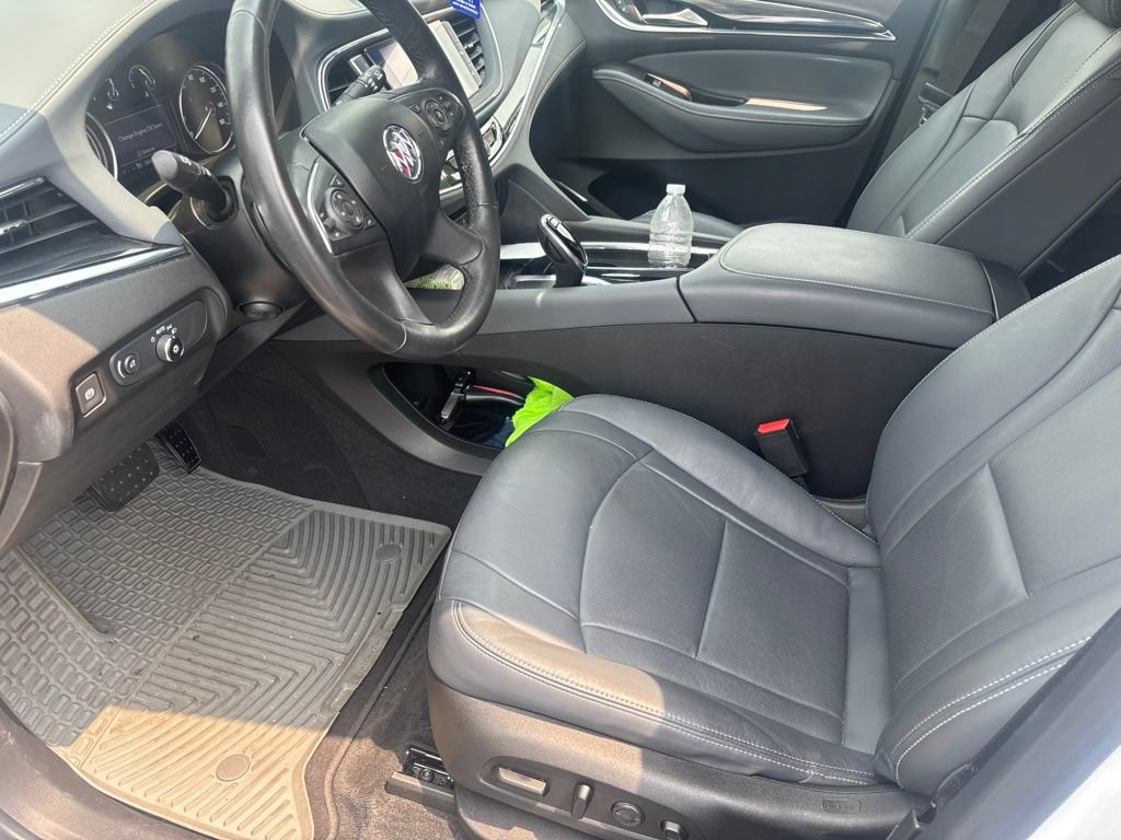 Used 2020 Buick Enclave Premium w/ Sun and Sites Package FWD image 5
