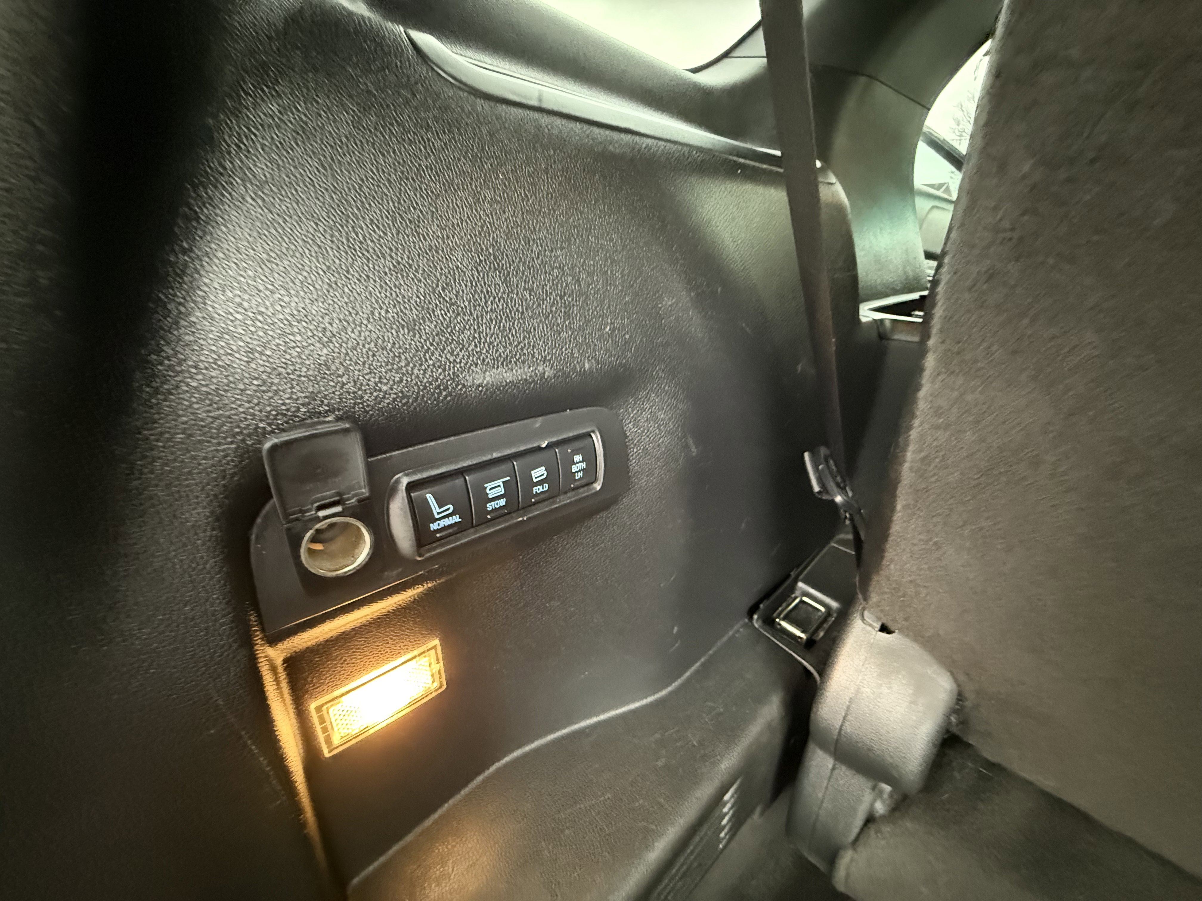 Used 2017 Ford Explorer Sport w/ Equipment Group 401A image 34