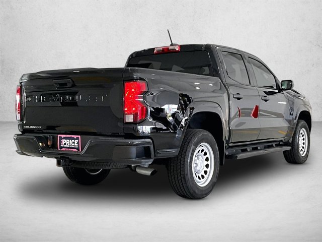 Used 2024 Chevrolet Colorado W/T RWD image 2