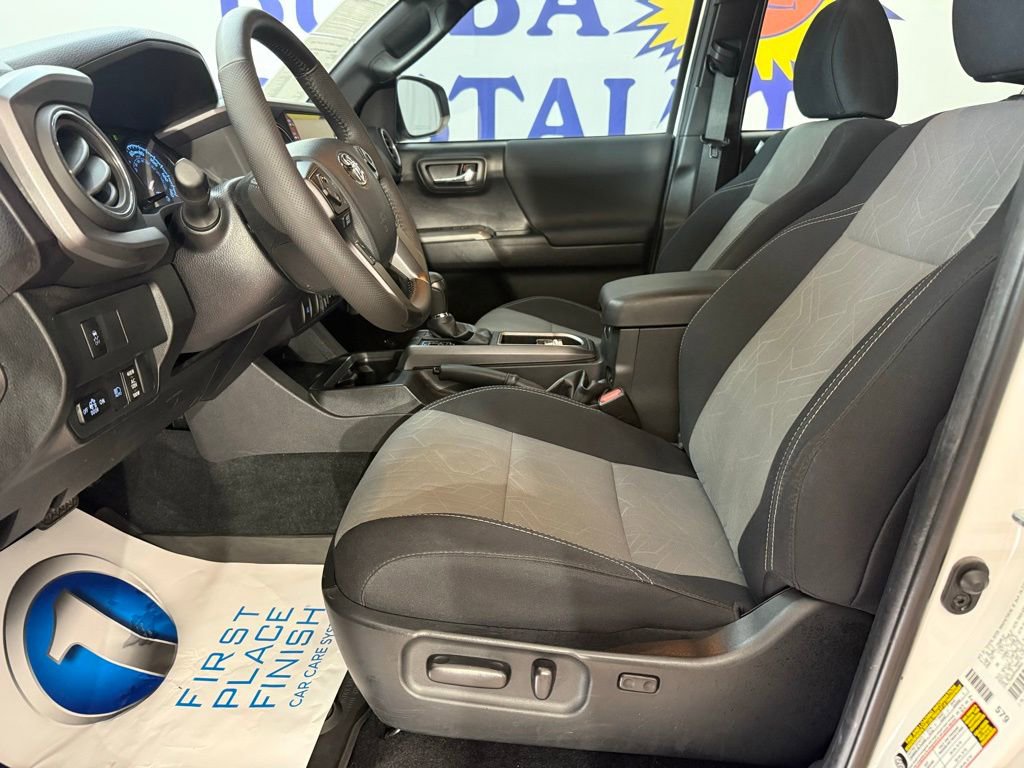 Used 2023 Toyota Tacoma TRD Sport AWD/4WD image 11