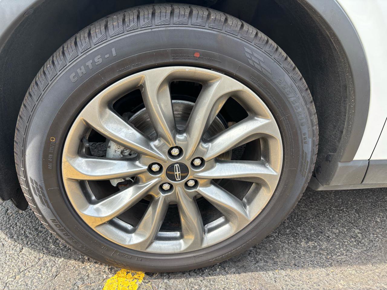 Used 2020 Lincoln Corsair AWD w/ Premium Package image 11