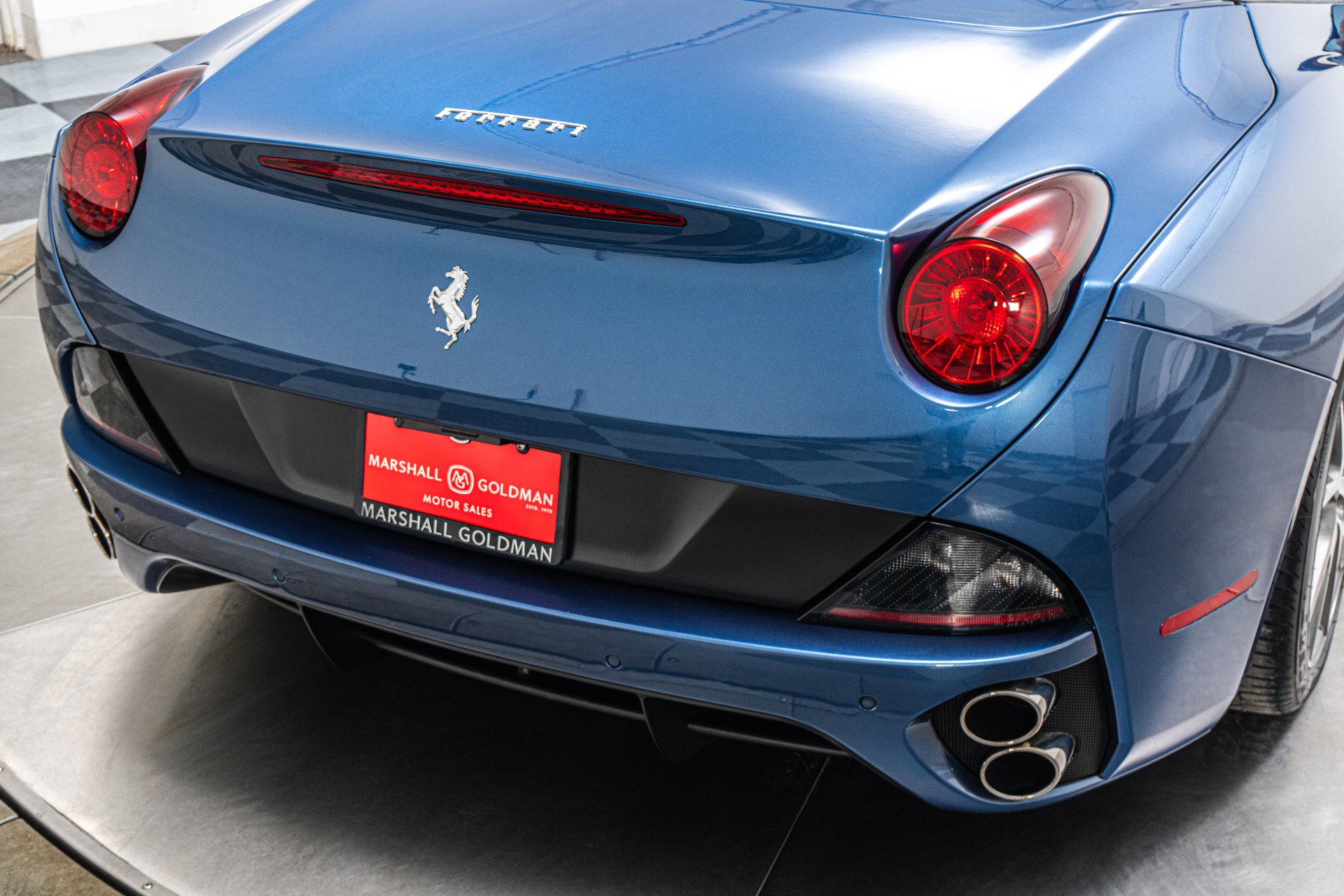 Used 2010 Ferrari California image 38