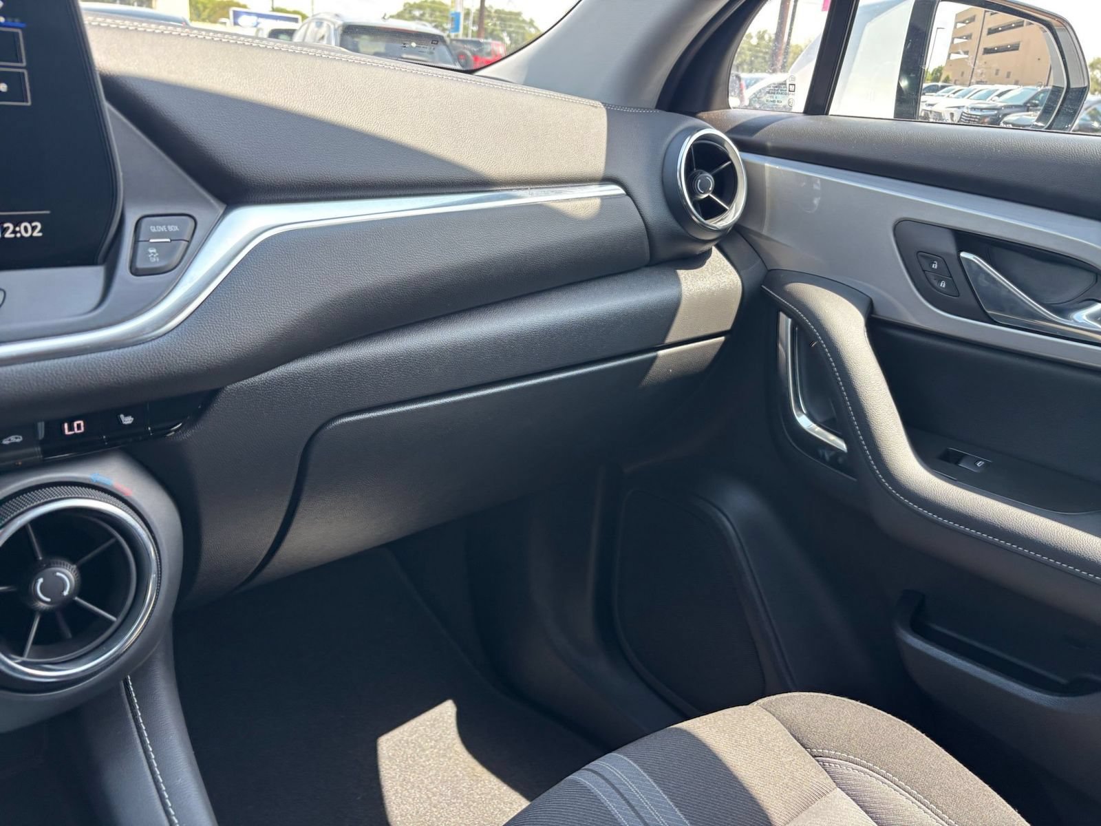 Used 2026 Chevrolet Blazer LT FWD image 35