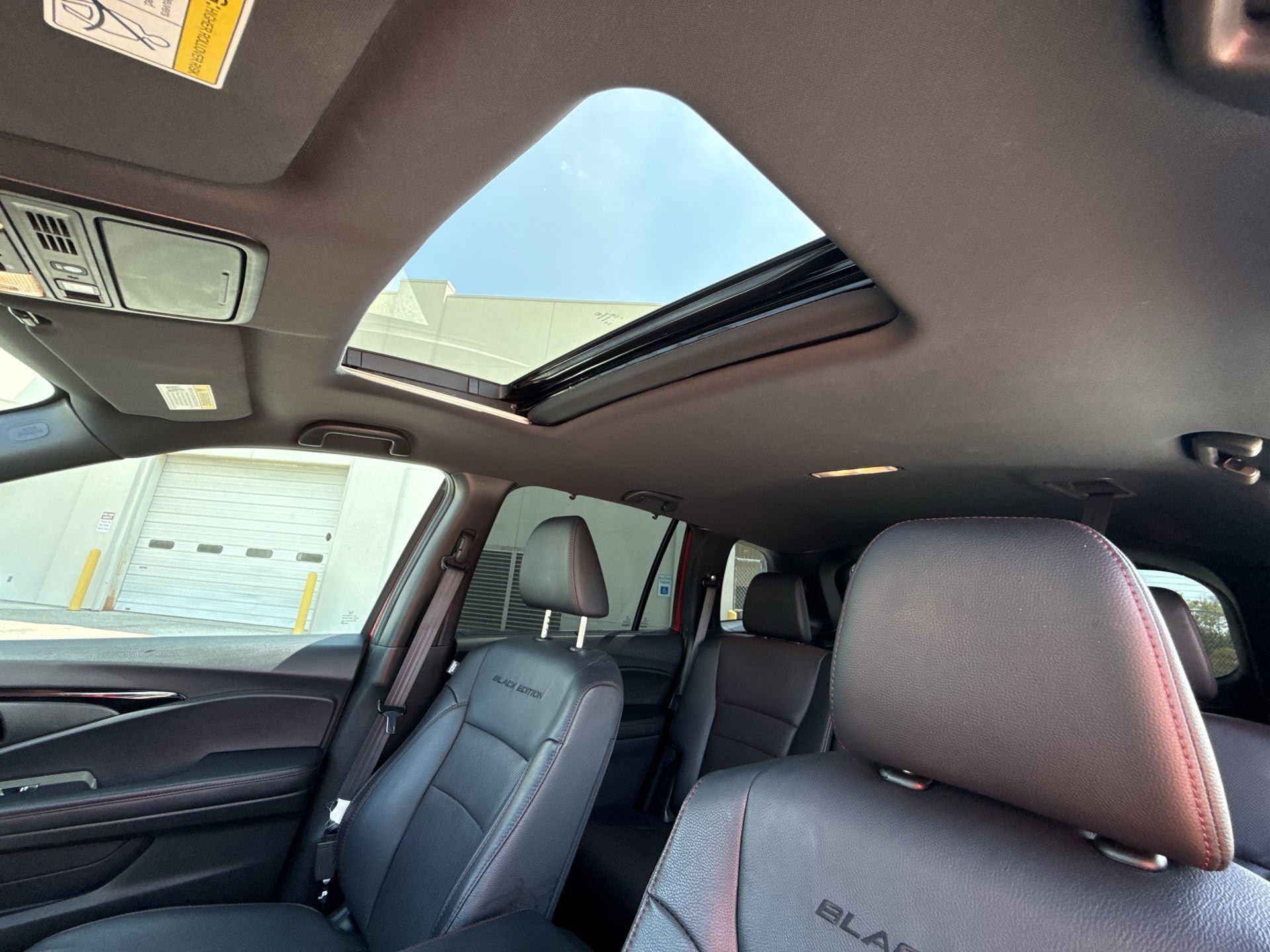 Used 2025 Honda Passport Black Edition image 16