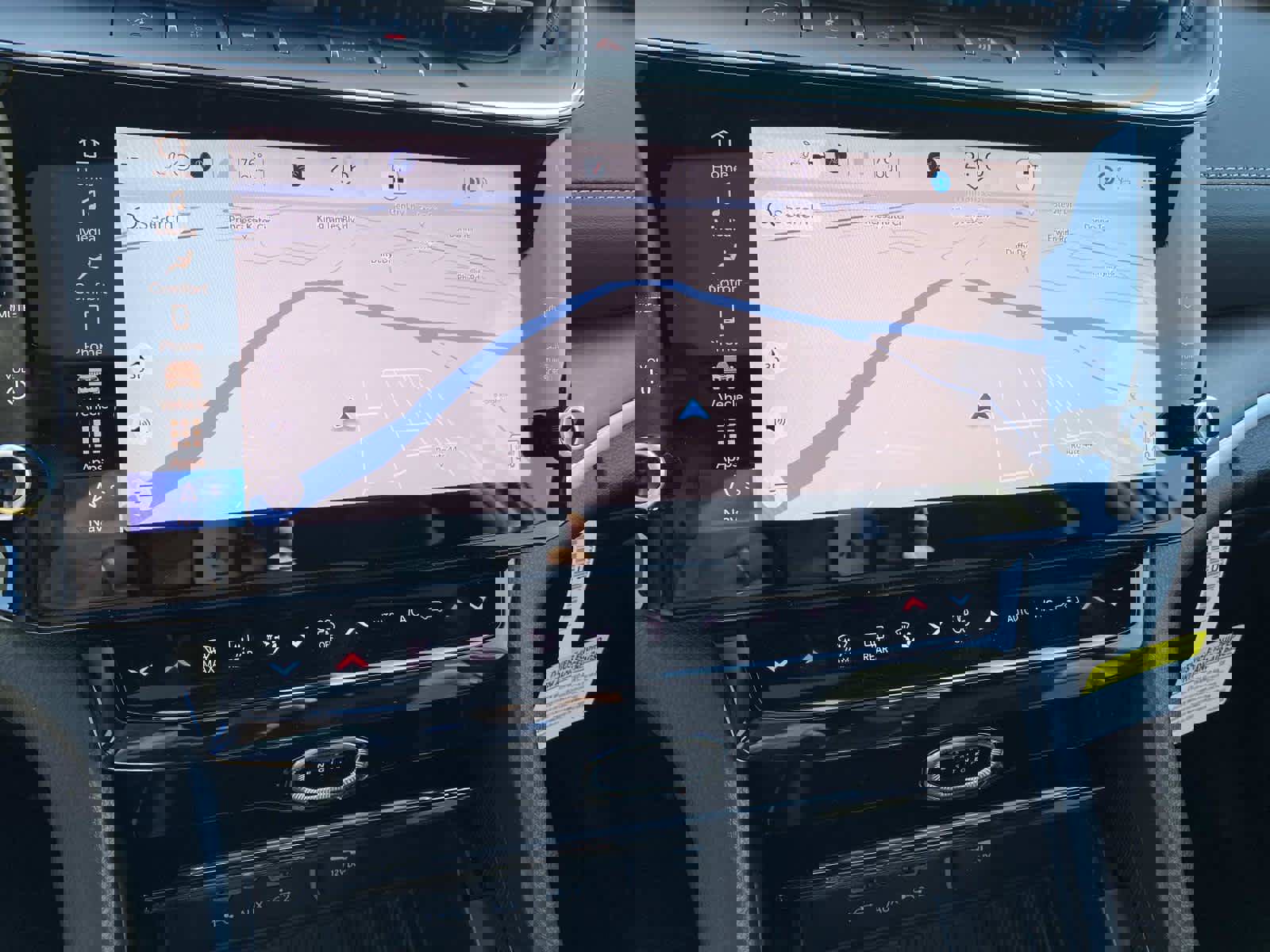 New 2026 Jeep Grand Cherokee Altitude image 9